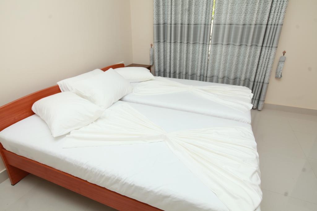 Lavonka Tourist Rest Hotell Anuradhapura Eksteriør bilde