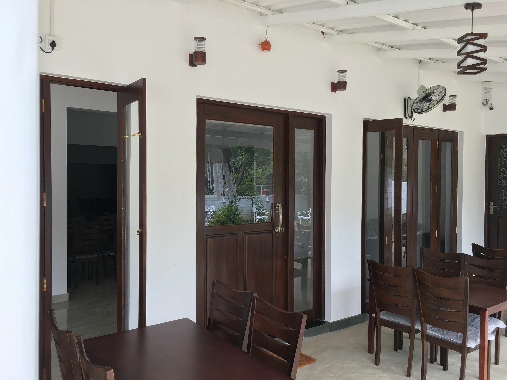 Lavonka Tourist Rest Hotell Anuradhapura Eksteriør bilde