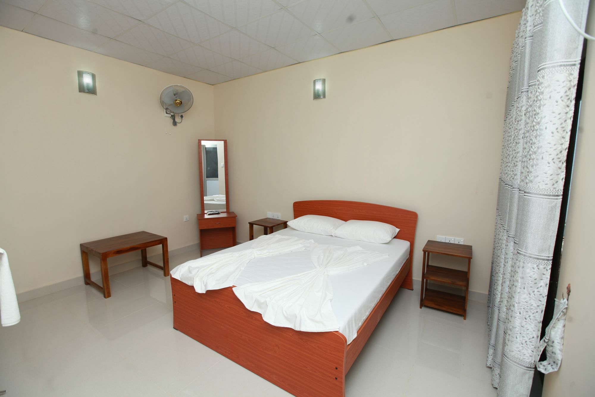 Lavonka Tourist Rest Hotell Anuradhapura Eksteriør bilde