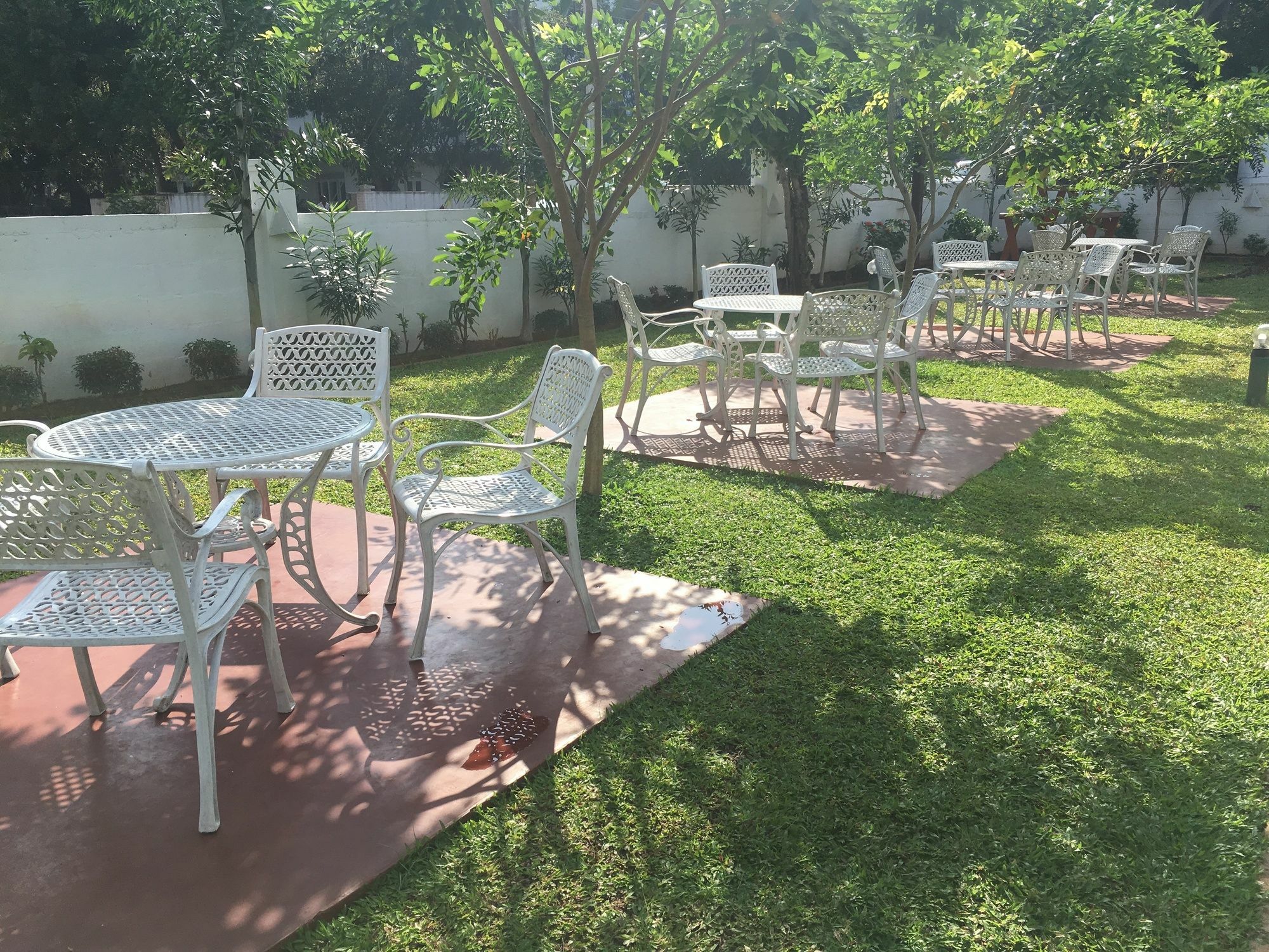 Lavonka Tourist Rest Hotell Anuradhapura Eksteriør bilde