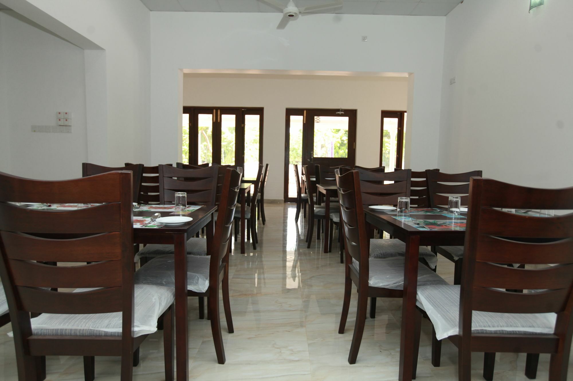 Lavonka Tourist Rest Hotell Anuradhapura Eksteriør bilde