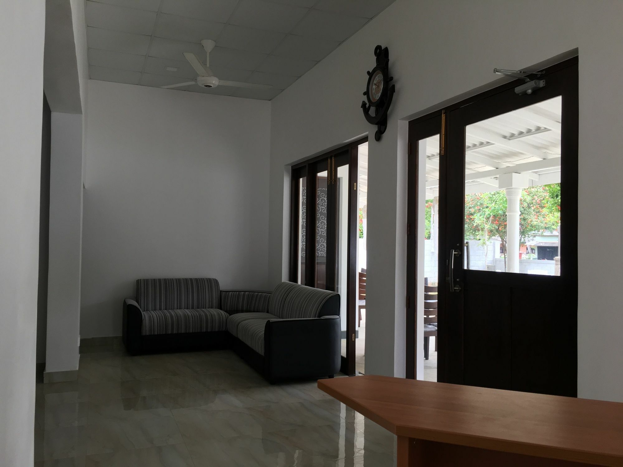 Lavonka Tourist Rest Hotell Anuradhapura Eksteriør bilde