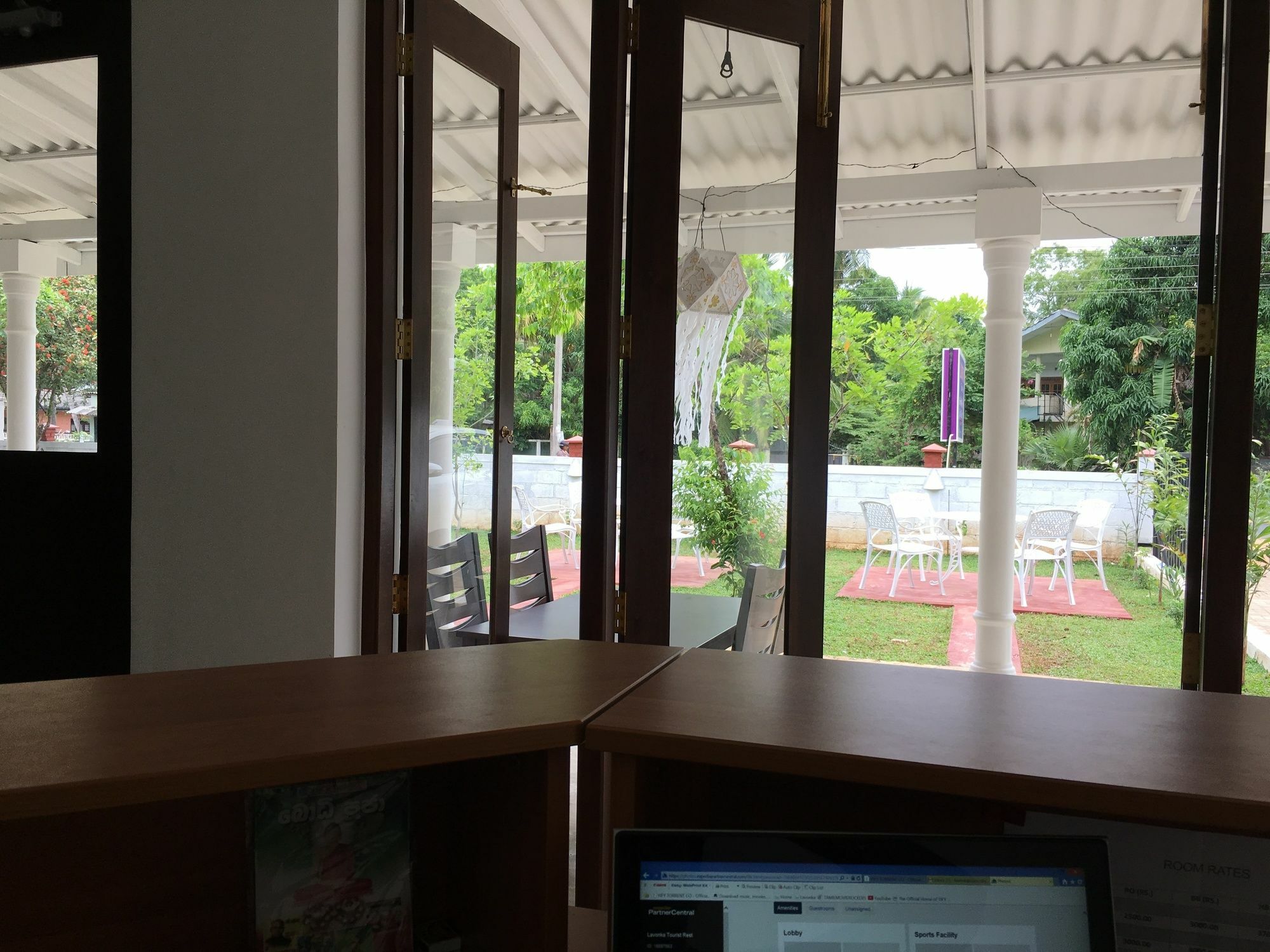 Lavonka Tourist Rest Hotell Anuradhapura Eksteriør bilde